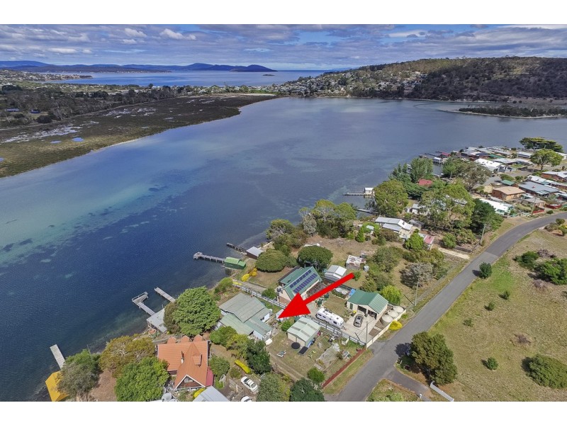 29 Erle Street, Carlton River TAS 7173