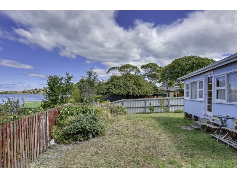 29 Erle Street, Carlton River TAS 7173