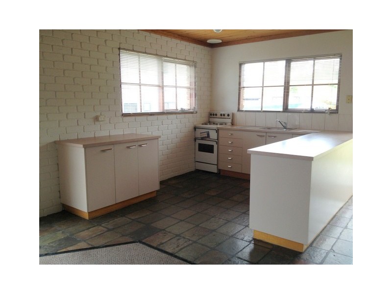 8 Oak Street, Primrose Sands TAS 7173