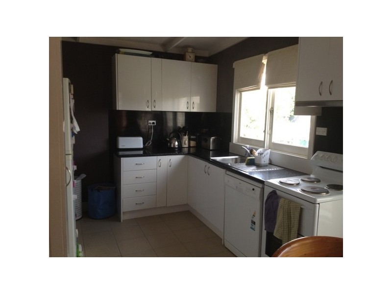 11 Hoffman Street, Midway Point TAS 7171