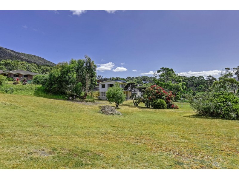 1-3 Lyne Street, Eaglehawk Neck TAS 7179