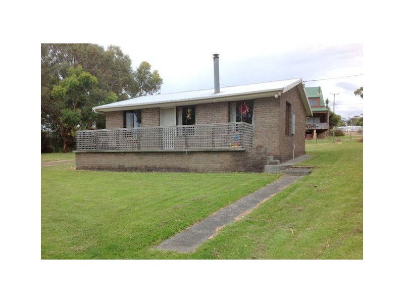 3 Wedge Avenue, White Beach TAS 7184