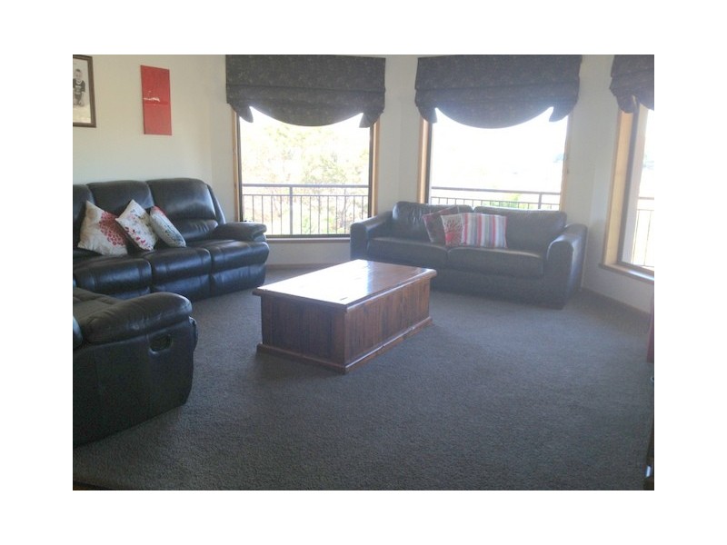 15 Lakeland Drive, Lewisham TAS 7173