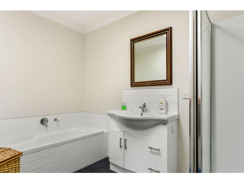 Unit 2/5 Northsun Place, Midway Point TAS 7171