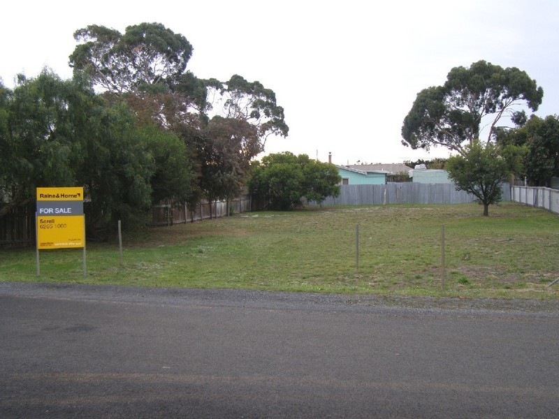 11 Third Avenue, Dodges Ferry TAS 7173