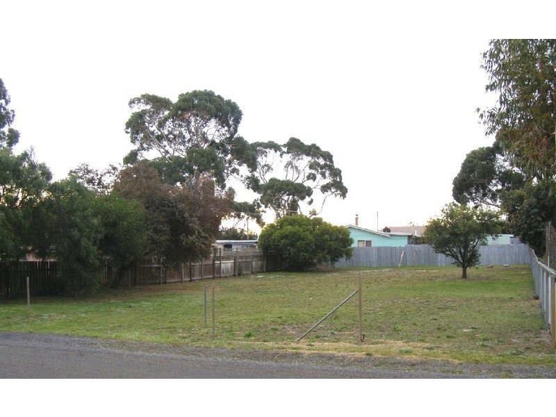 11 Third Avenue, Dodges Ferry TAS 7173
