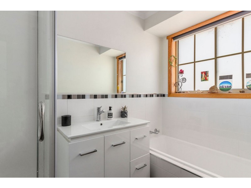 Unit 3/11 Karachi Street, Midway Point TAS 7171