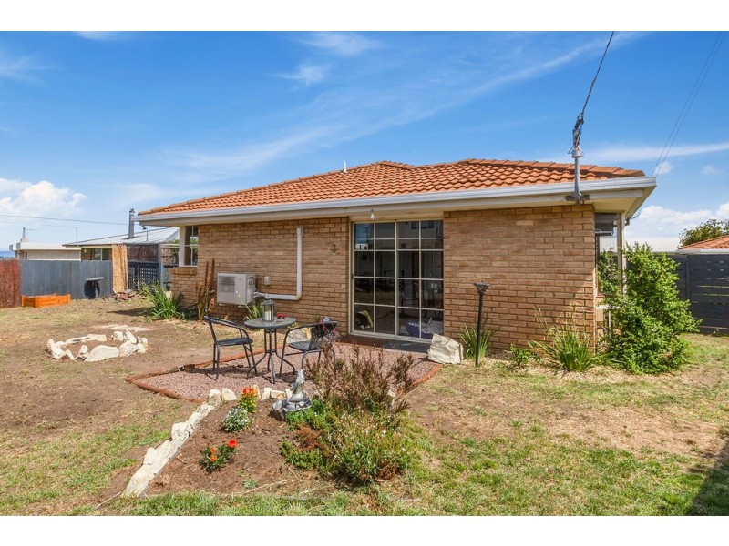 Unit 3/11 Karachi Street, Midway Point TAS 7171
