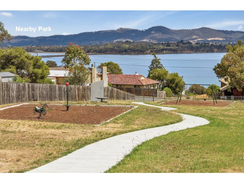 Unit 3/11 Karachi Street, Midway Point TAS 7171