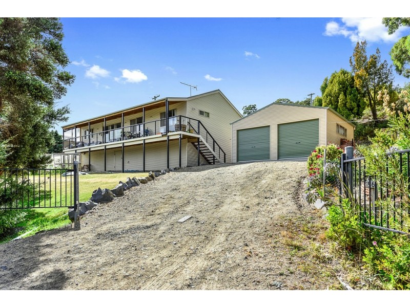 56 Lagoon Road, White Beach TAS 7184