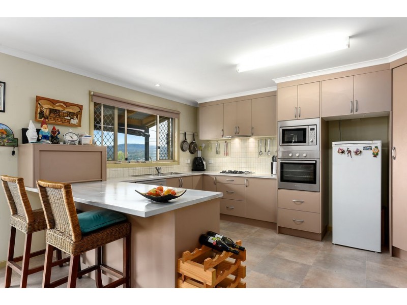 56 Lagoon Road, White Beach TAS 7184