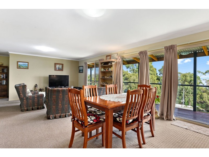 56 Lagoon Road, White Beach TAS 7184
