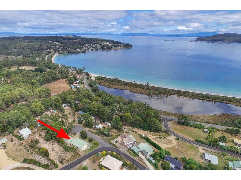 56 Lagoon Road, White Beach TAS 7184