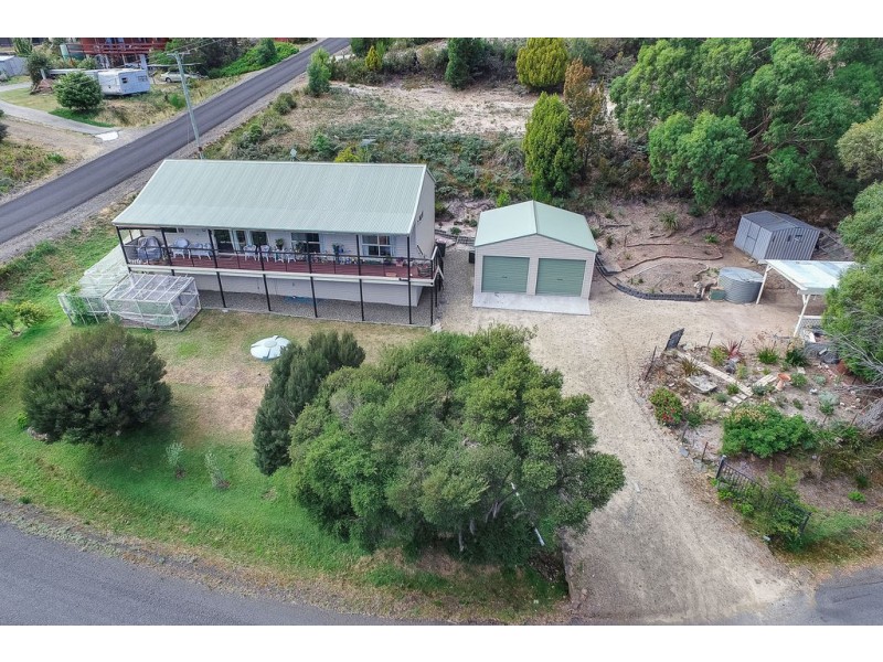 56 Lagoon Road, White Beach TAS 7184