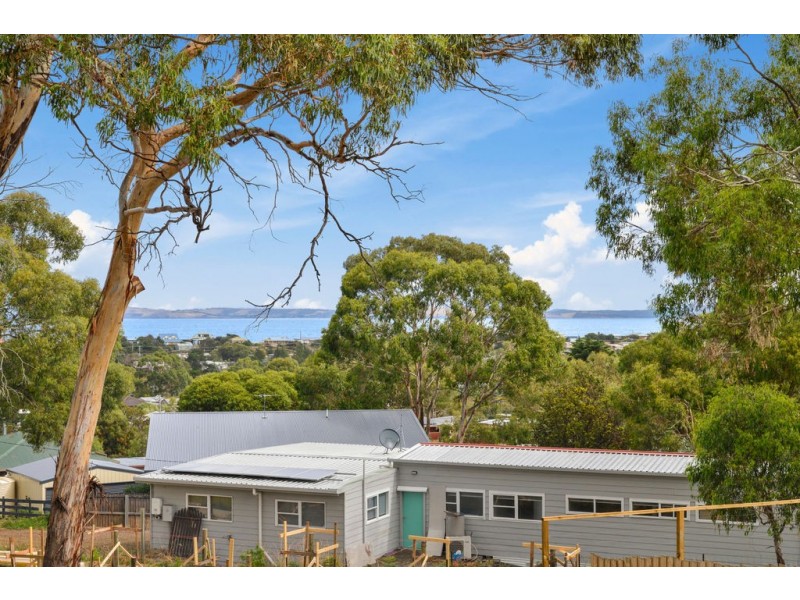 6 Luke Avenue, Carlton TAS 7173