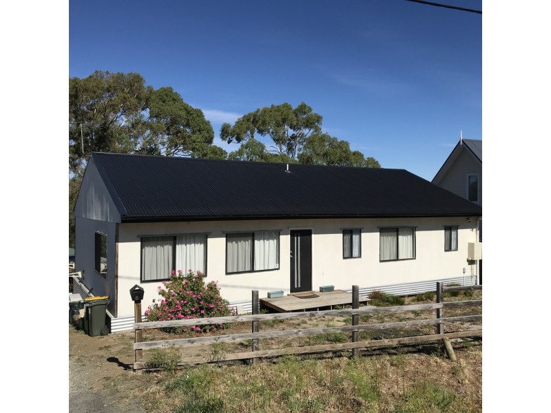 6 Luke Avenue, Carlton TAS 7173