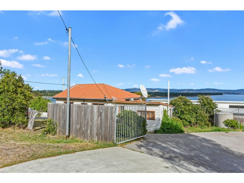 10 Mary Street, Lewisham TAS 7173