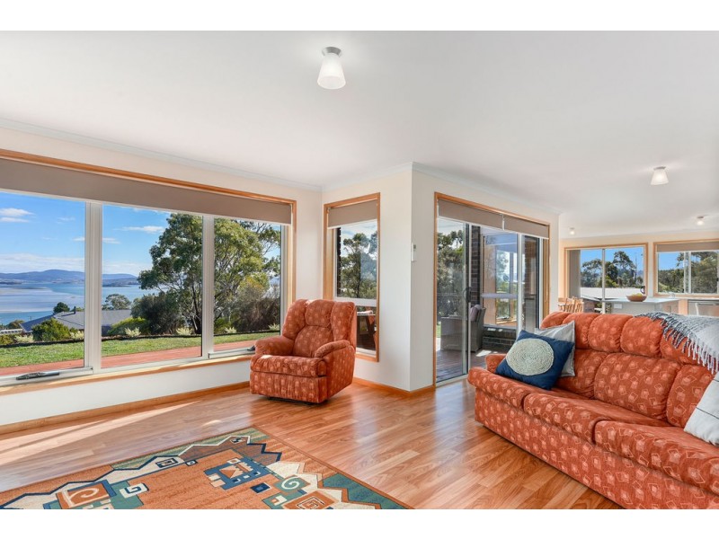 12 Boathouse Rise, Lewisham TAS 7173