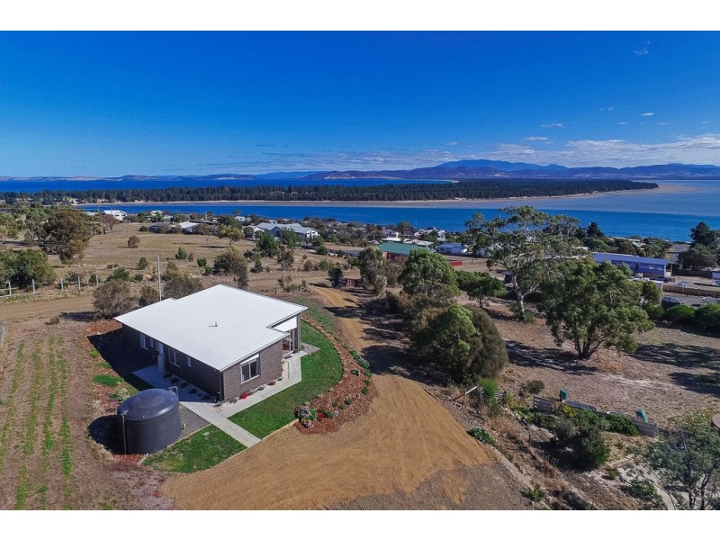 12 Boathouse Rise, Lewisham TAS 7173