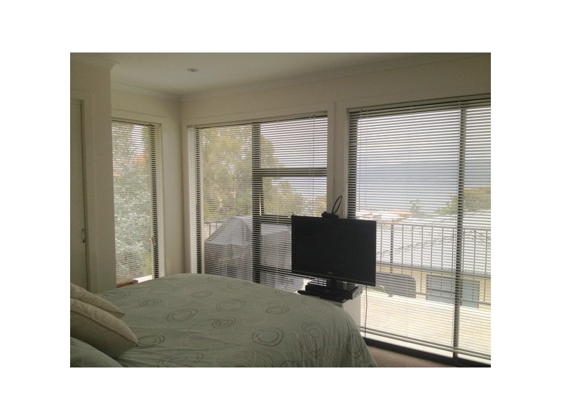 2/636 Oceana Drive, Tranmere TAS 7018