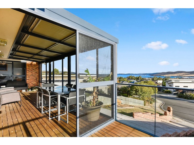 10 Erica Place, Oakdowns TAS 7019