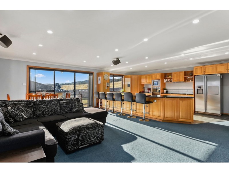10 Erica Place, Oakdowns TAS 7019