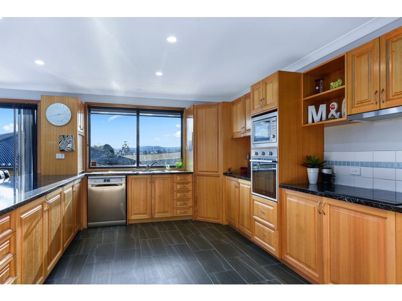 10 Erica Place, Oakdowns TAS 7019