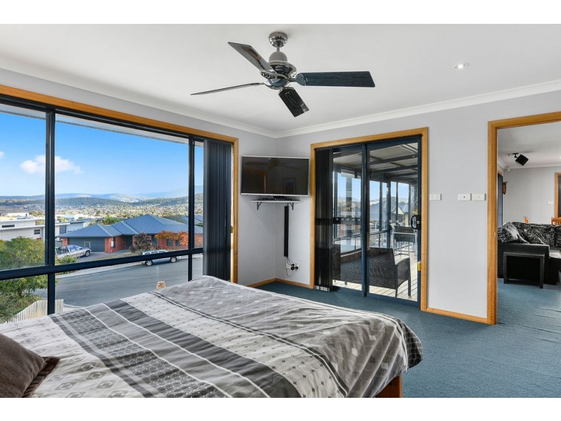 10 Erica Place, Oakdowns TAS 7019