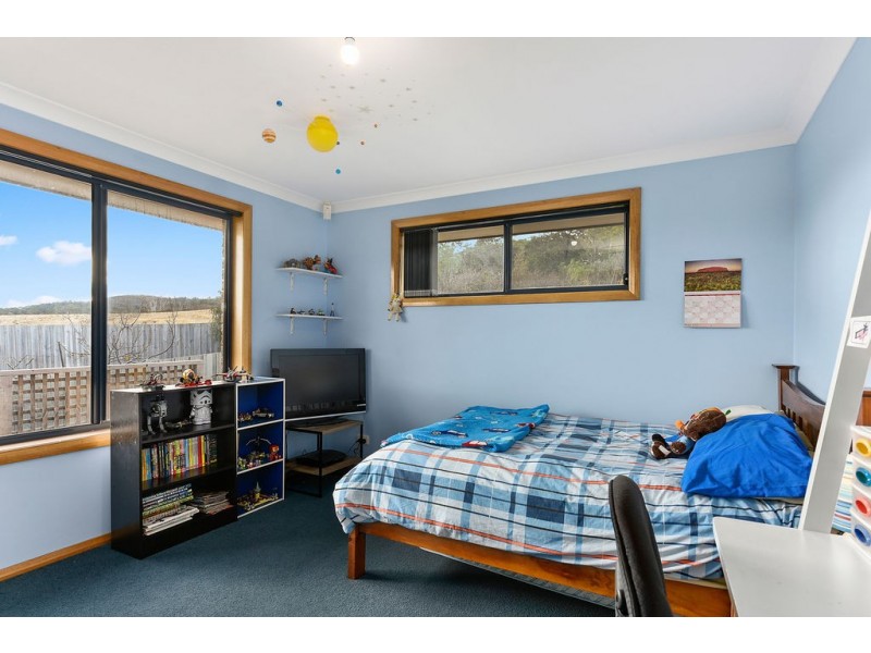 10 Erica Place, Oakdowns TAS 7019