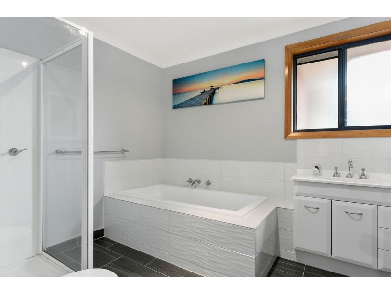 10 Erica Place, Oakdowns TAS 7019