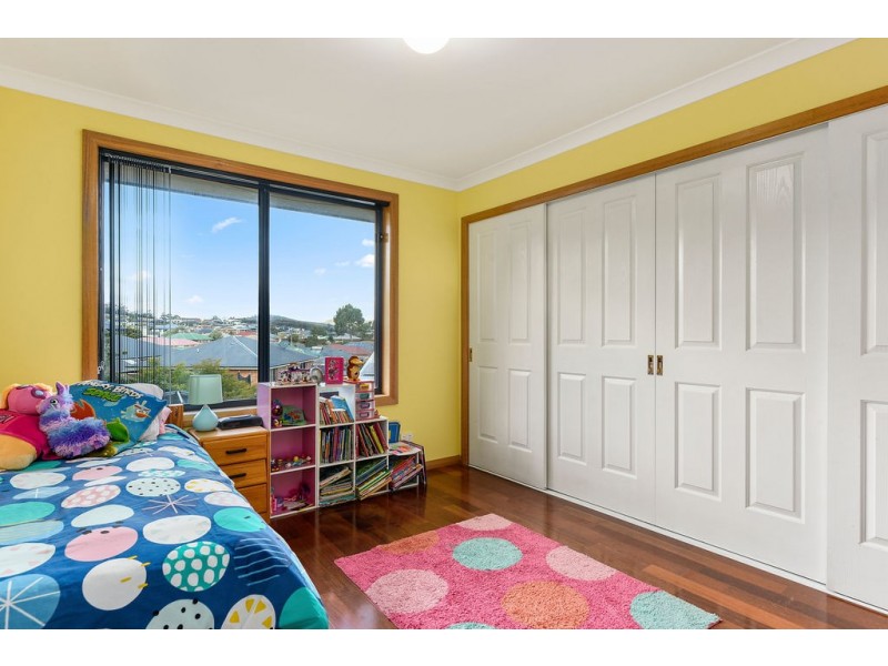 10 Erica Place, Oakdowns TAS 7019