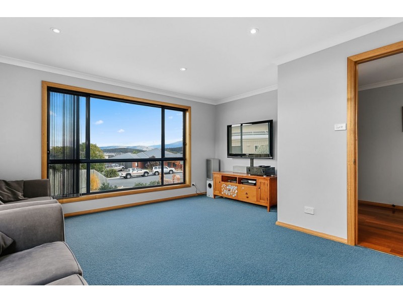 10 Erica Place, Oakdowns TAS 7019