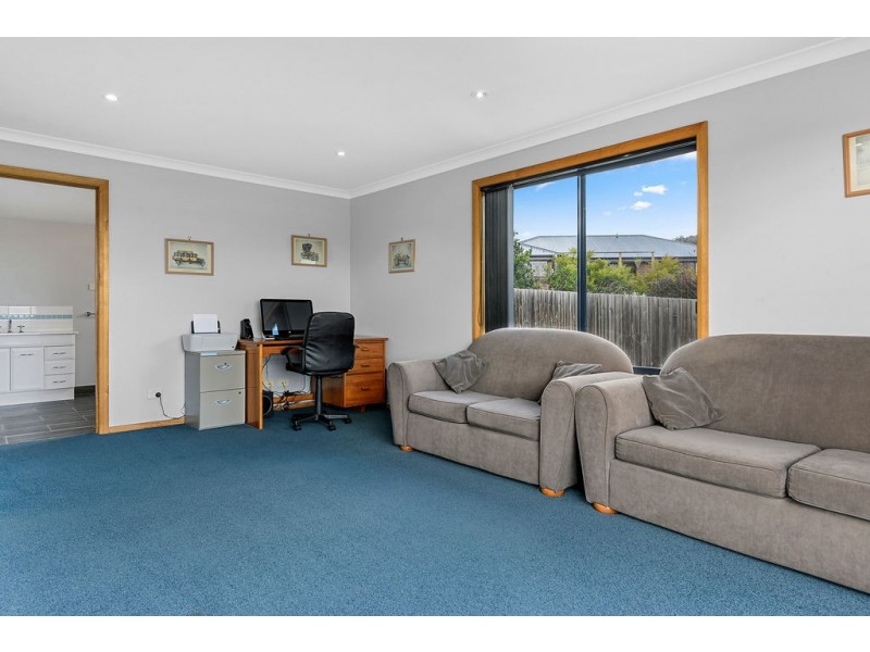 10 Erica Place, Oakdowns TAS 7019