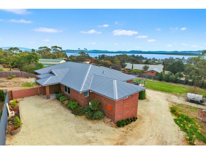 11 Hilltop Place, Dodges Ferry TAS 7173