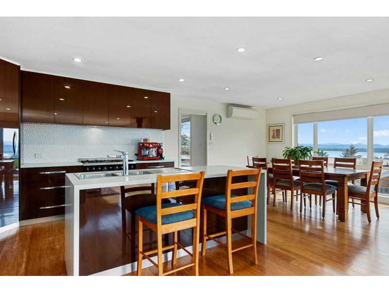 11 Hilltop Place, Dodges Ferry TAS 7173