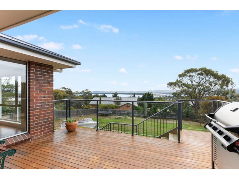 11 Hilltop Place, Dodges Ferry TAS 7173