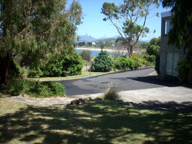 2/3 Alexandra Esplanade, Bellerive TAS 7018