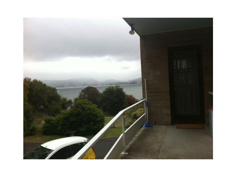 2/3 Alexandra Esplanade, Bellerive TAS 7018