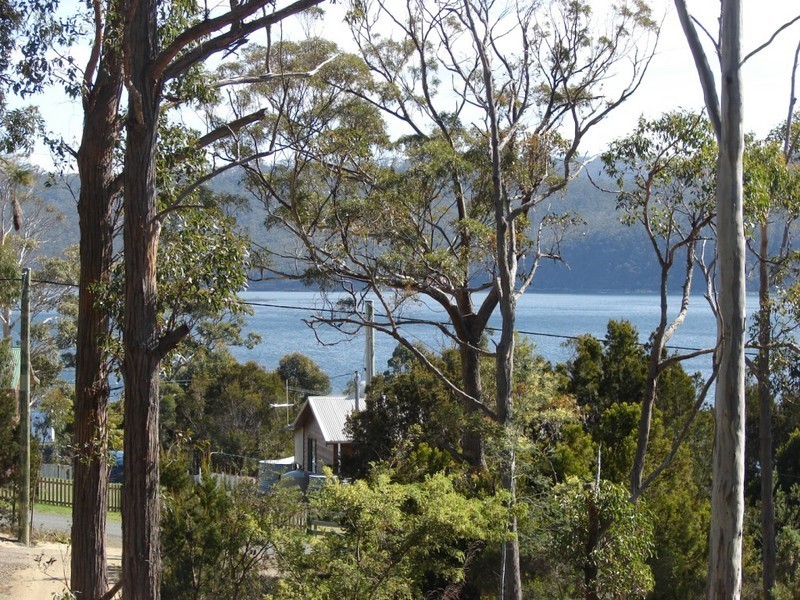 Lot 2 Free st, White Beach TAS 7184