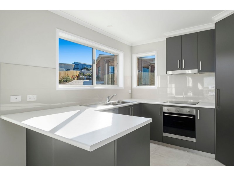 Units 1and2, 17 Horizon Drive, Sorell TAS 7172
