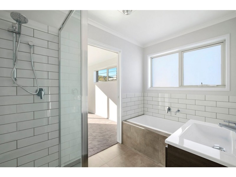 Units 1and2, 17 Horizon Drive, Sorell TAS 7172