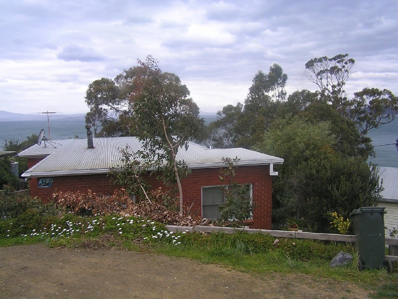 137 Linden Road, Primrose Sands TAS 7173