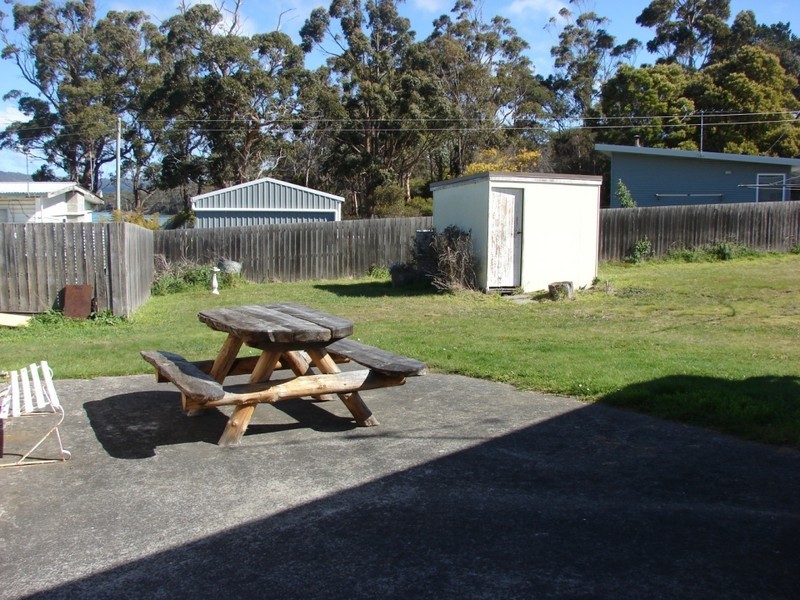 6 Cliffords road, Saltwater River TAS 7186