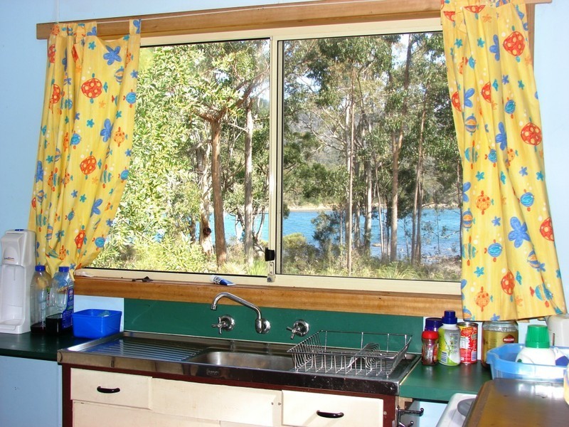 221 Old Jetty rd, Eaglehawk Neck TAS 7179