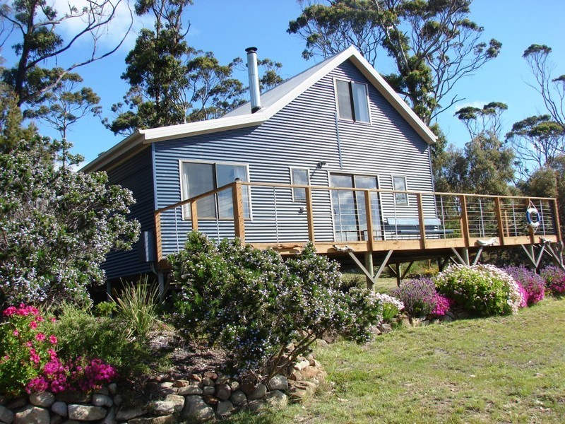 579 White Beach Rd, White Beach TAS 7184