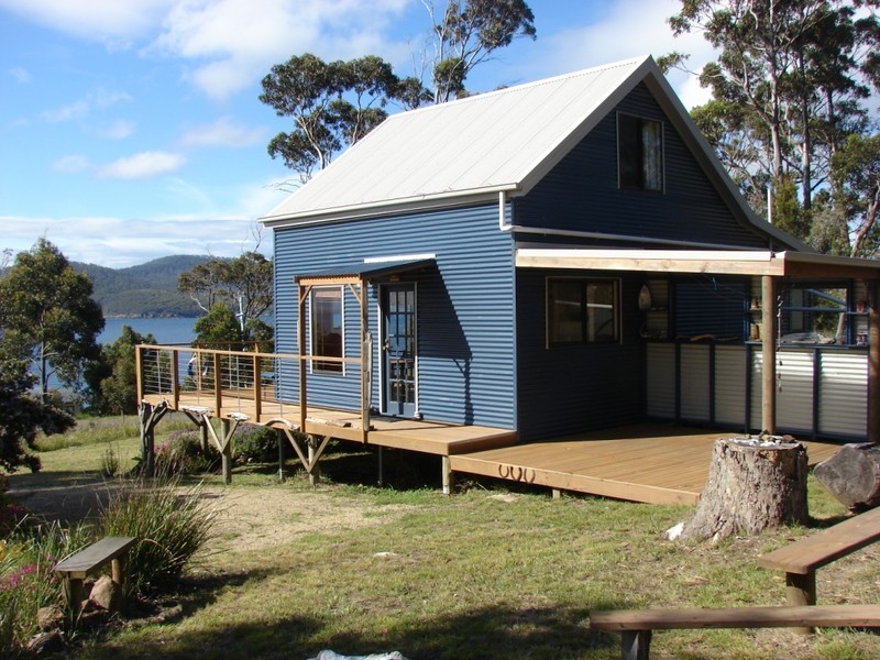 579 White Beach Rd, White Beach TAS 7184