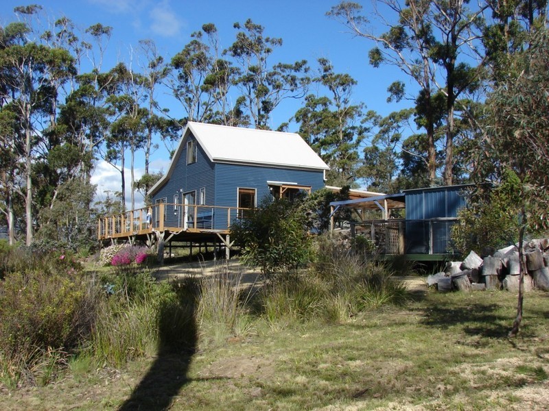 579 White Beach Rd, White Beach TAS 7184