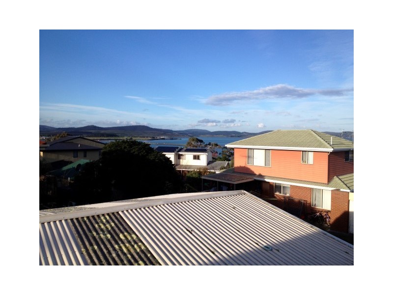 11 Stewart Court, Midway Point TAS 7171