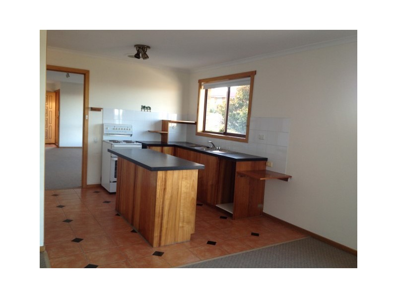 11 Stewart Court, Midway Point TAS 7171