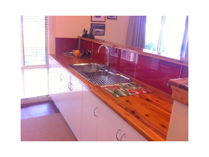 9 River Street, Carlton TAS 7173